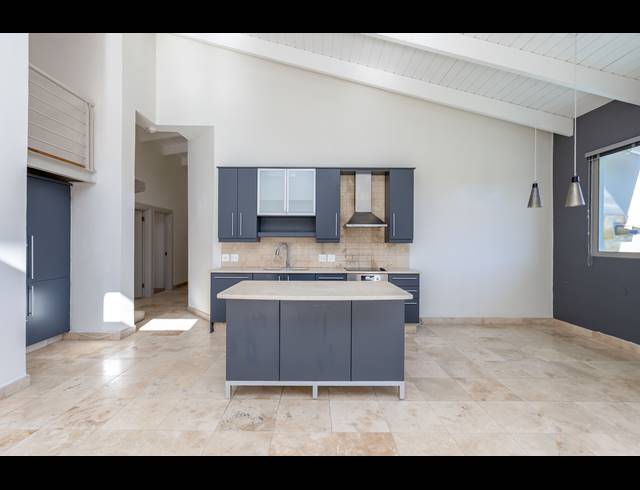 3 BEDROOM APARTMENT TO LET IN CAMPS BAY